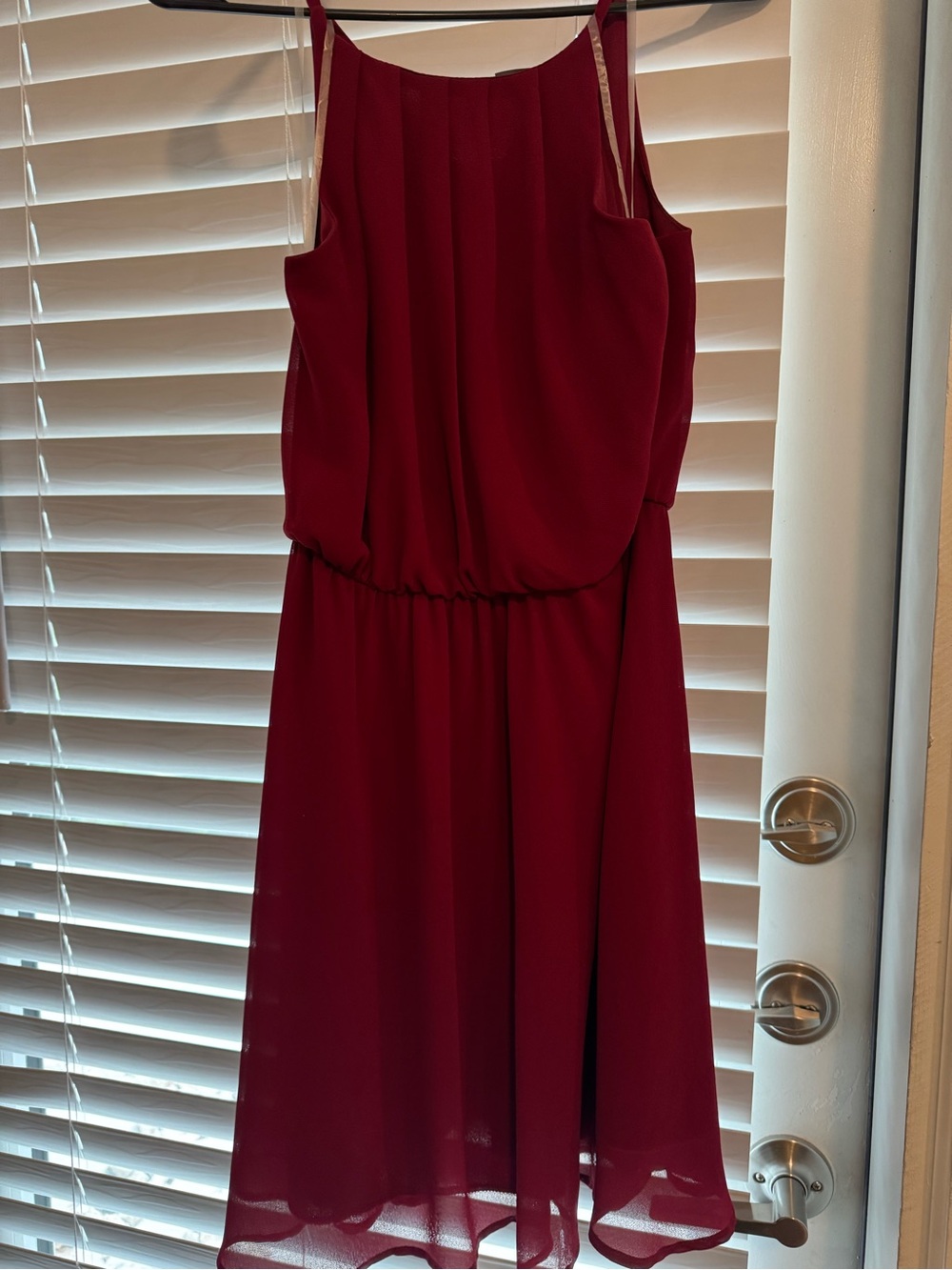 Alya Burgundy Sleeveless Midi Dress